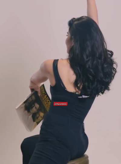 Kya karoge iss pose mai?