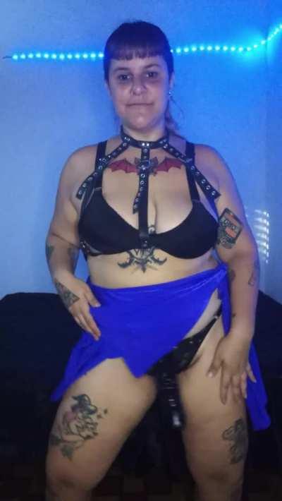 Mummy has a very big surprise for you 😏🖤