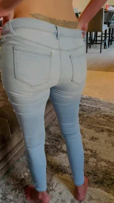 Got alot of butt to fit into these jeans