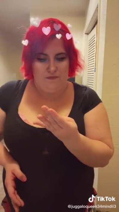 Hobbit learns how to count on fingers