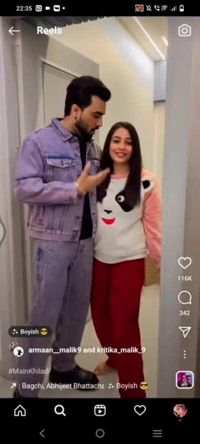 Bas karo chacha aur kitni ladkiyan fasaoge do biwiyon se mann nhi bhara kya😂😂