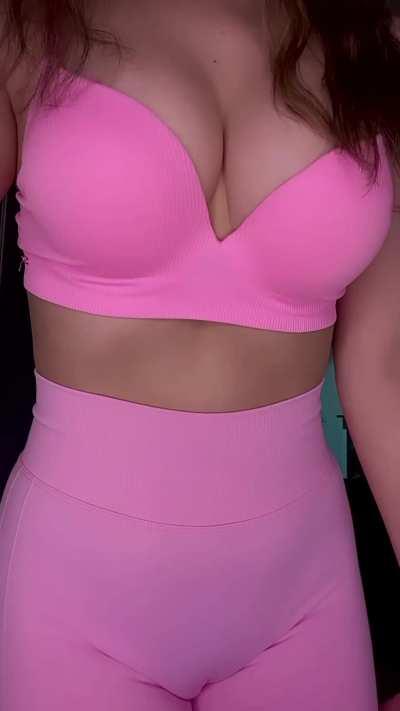 Hope TikTok sluts like me turn you on ;)