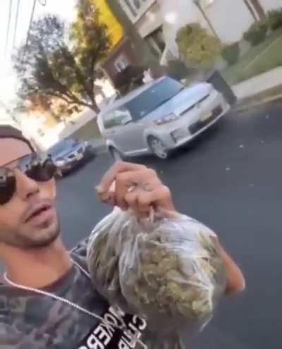 I wish I could be on this level of chill