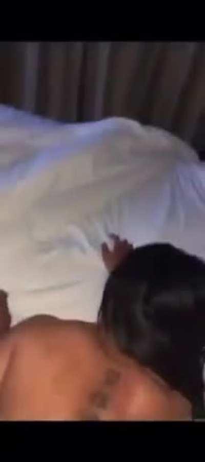 anyone on rinas private have the full vid of this 😳