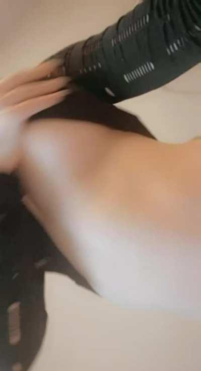 People are always surprised when these natural massive DDD’s pop out of my 5’1 tiny frame