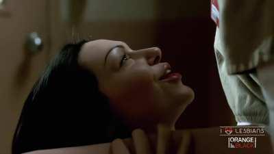 Orange Is The New Black: Taylor Schilling & Laura Prepon (s01e10) *AI ENHANCED & NO MUSIC*