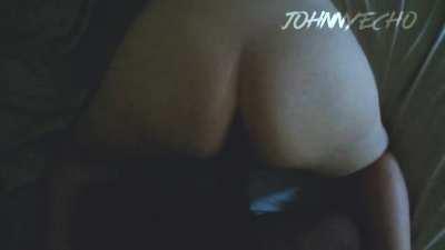 She can throw it back 🍑