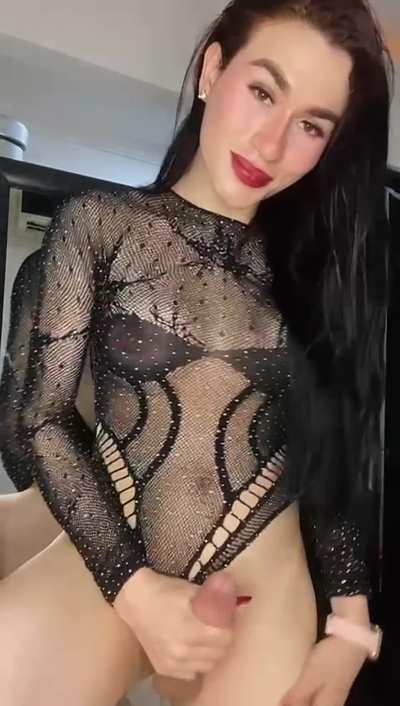 Is it bigger than your gfs? be honest hehe...