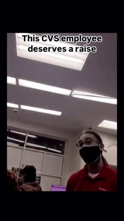 Karen gets angry at employee for calling the police on 2 shoplifters 