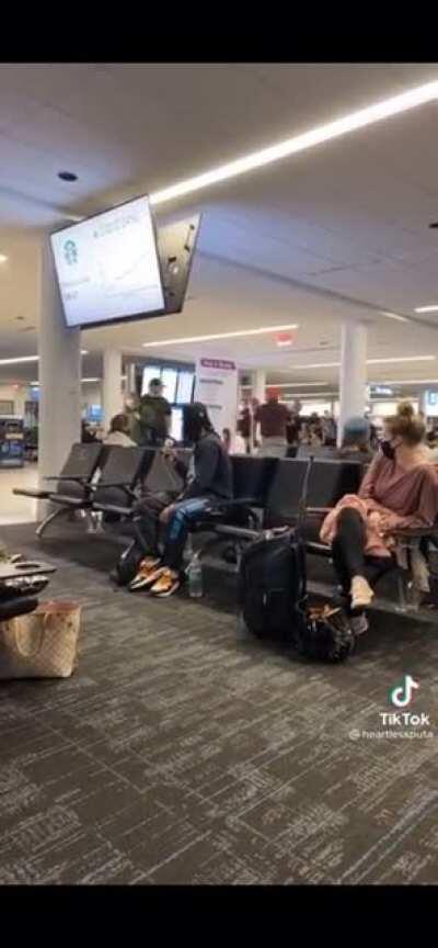 Patriot gets kicked off flight and claims “they’re trying to ruin his life”