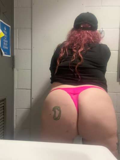 Watch me shake it for you