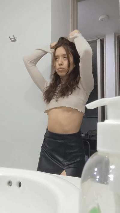 Cute midriff?