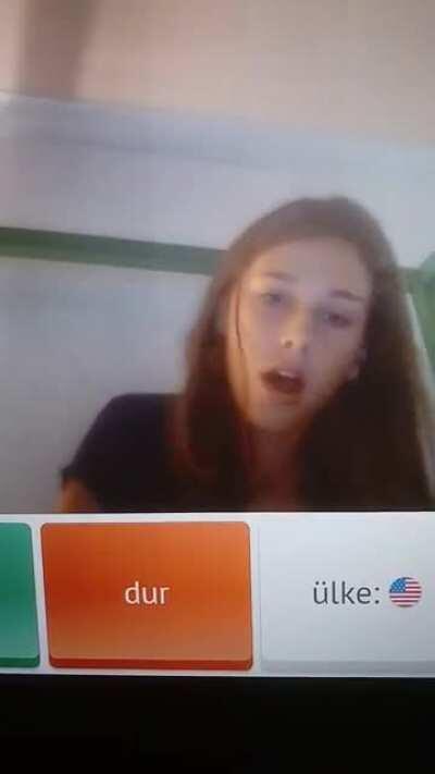 Ome tvde dolaşırken kızın biri geldi sikimi görmek için resmen yalvardı bende çıkarsım gösterdim amını okşayıp boşaldı kola bak amk azgınlıktan geberüyor avsghshaajjaaj