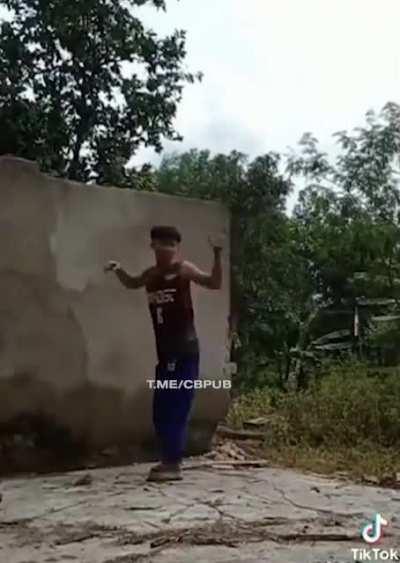 Haduken: 2/10. Armour: 10/10.