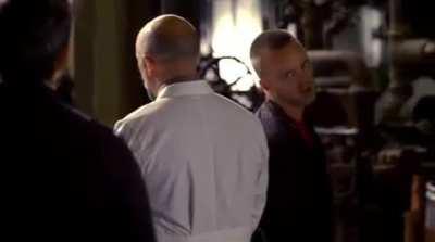 How the hell do people watch this show dubbed 😂😂💀