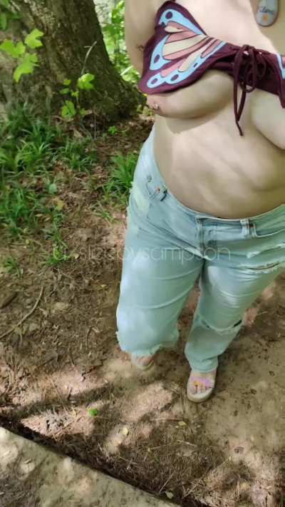 Tits out at the botanical garden 