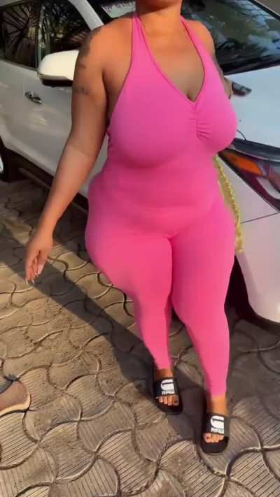 that mf is so big and wide 🤤 [hotylioness]