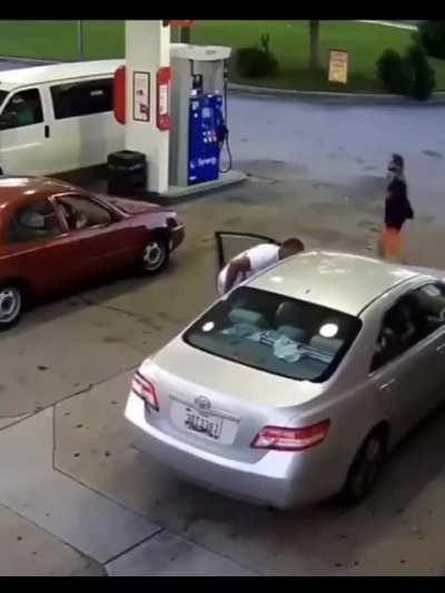 dude hooks off at woman and receives freedom seeds