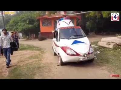 1950 : We'll have flying cars in the future... 2019 :