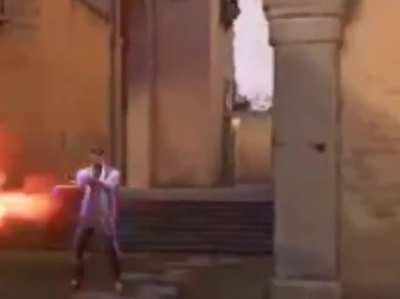 Imagine a CoD player but on Val.....imagine....