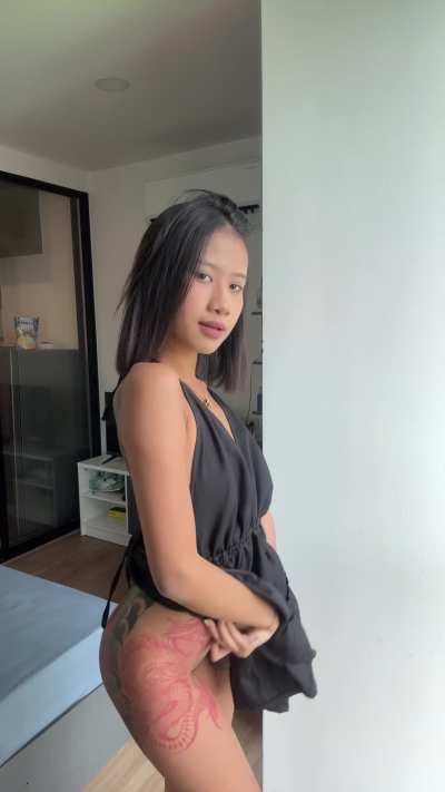 do you prefer bigger tits or small and natural tits like mine