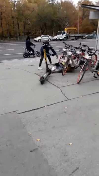 Tiktokers from Tyumen, filmed prank with the robbery of a fake old woman. They dressed up their friend as a old woman. However, local passers-by took this as a real attack on a real old woman and beat the Tiktokers well.