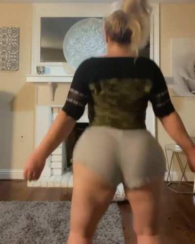 Ass clapping