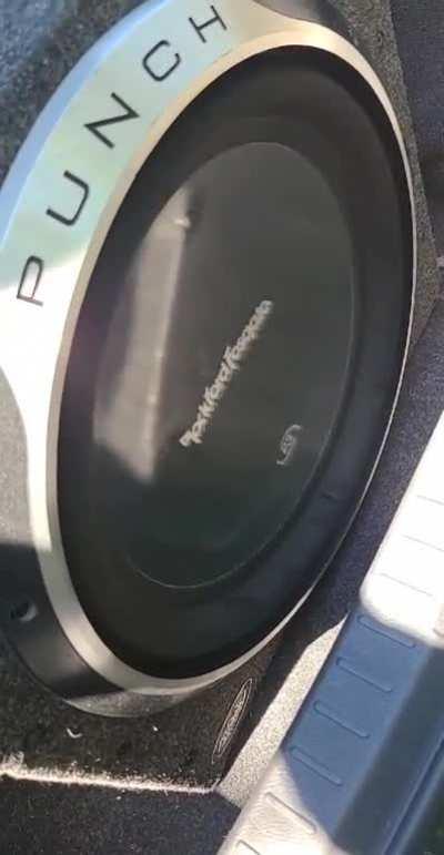 I think i'm in love with my new setup🥰 *Amp - Rockford T20001bd *Sub - P3D2.15