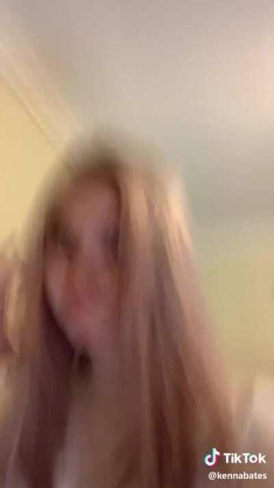 Sexy kenna bates (stupid boy tiktok)