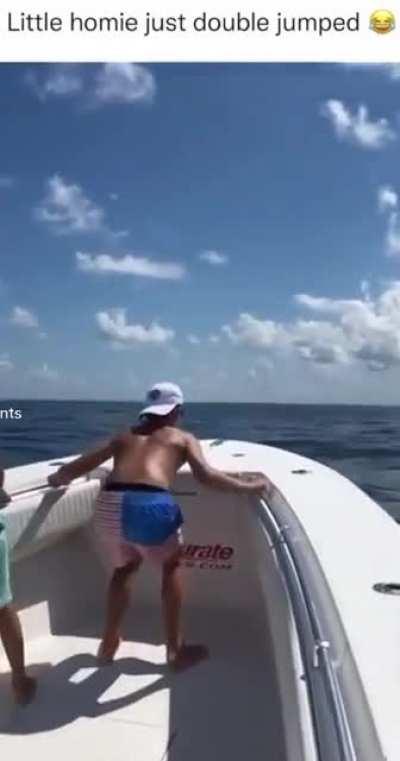 Bro was playin Minecraft and got access to creative for 2 seconds…