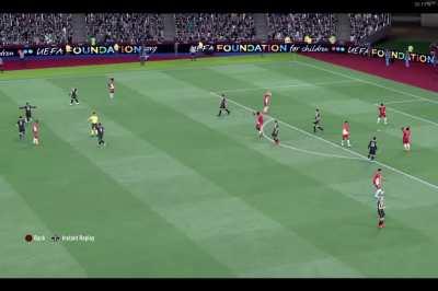 UCL Final. Screamer goal so crazy the stadium staff cant help but T-pose