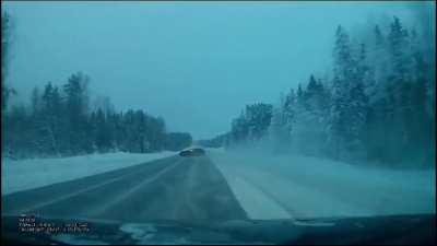 Driver and passenger of oncoming Skoda dead in Arkhangelsk, Russia