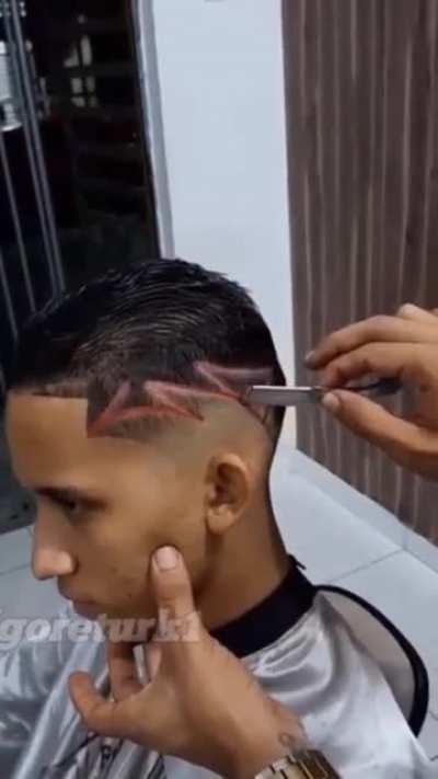 Barber, give me the emo fade 😫