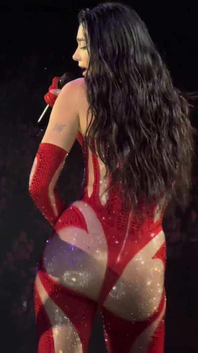 Dua Lipa has the best ass in the music industry