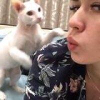 Not the duck-face again lady.