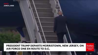 President Trump stumbles while attempting to board Air Force One