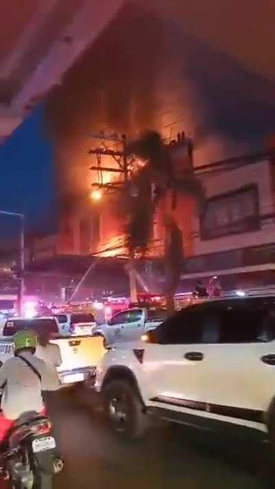 Star Mall Alabang engulfed in flames, 5:55 a.m. The third alarm is currently raised. The fire reportedly started at 3 a.m. on the mall's second floor and has spread to All Homes Department Store on the ground floor. No report of casualties yet.