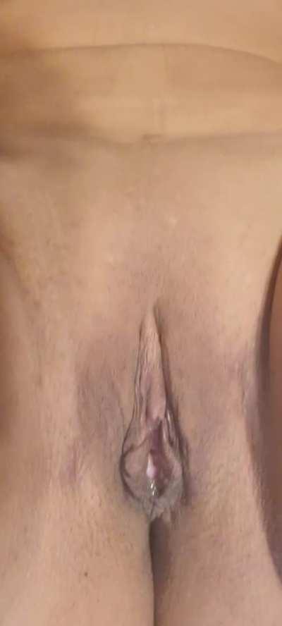 Which set of lips are you kissing first? 👄🐱 