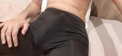 Wear a plug and come sit on my lap 💕 Let's grind while we are both plugged and in heat 🥵