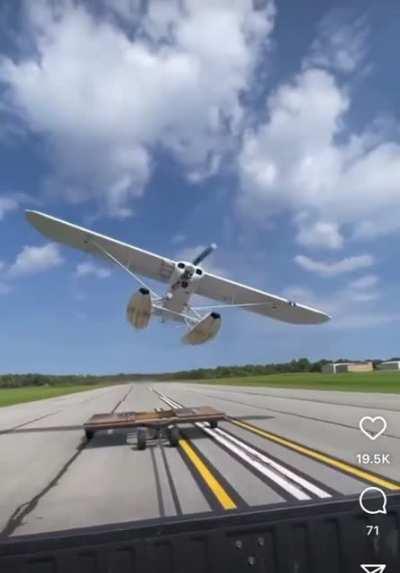 If this is how a seaplane takes off on land, how does it land on land? Or can it?
