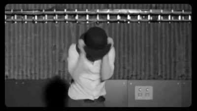 Thom Yorke singing Mambo No. 5