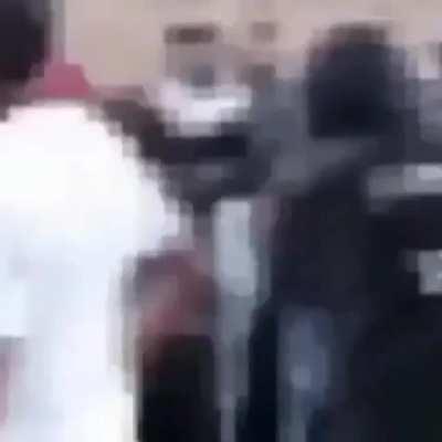 Matías bailando shuffle cndo el chat ponía skeletonpls