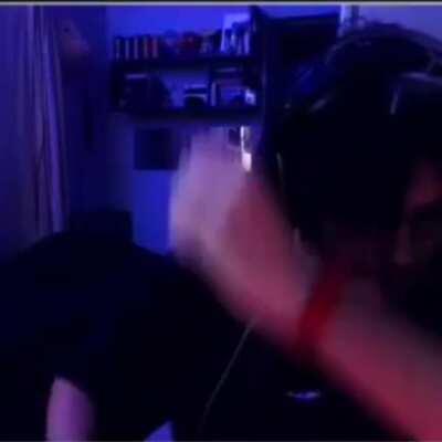 lo iba a hacer mejor pero se me crasheo todo y perdi todo pero este esta bien✌️