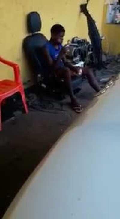 tas (el chico esta bien no se murió)