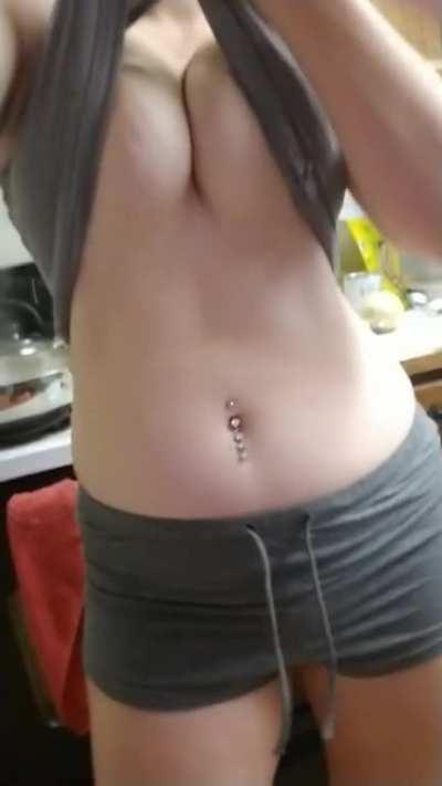 If you interrupt me while I'm cooking, you're gonna get a face full of tit.