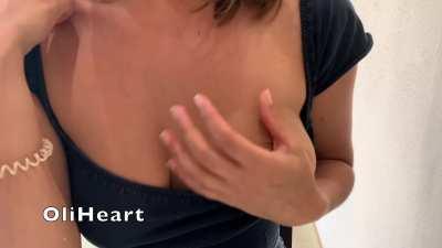 Flashing my tits while enjoying my coffee time! Make sure to start following FOR FREE my Fansly! Link bellow