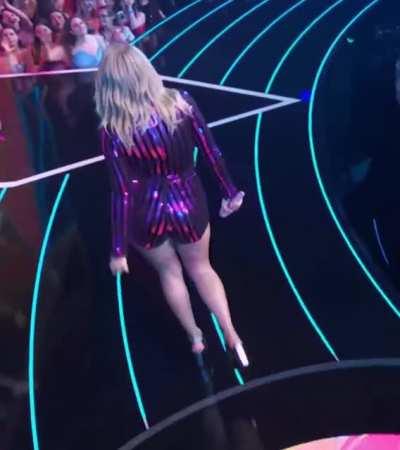 I need this thick, fat ass all over my cock so bad. The Goddess deserves to have my cock inside of her. I want to make her look like a cheap whore once I’m done with her. But she is still my queen