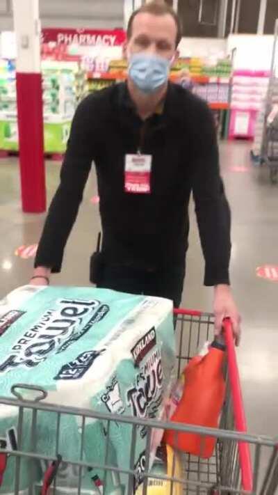 Cart taken for not having a mask. PublicFreakout user posted this looking for support. It's getting crazy downvoted lol.