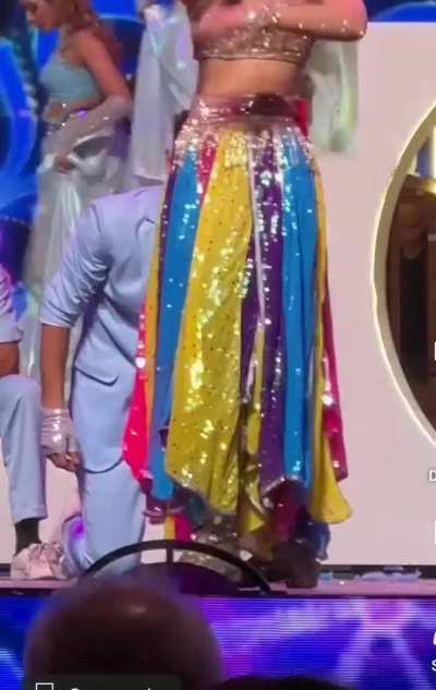 Another attempt by kriti Sanon giving tribute to Madhuri Dixits iconic ek do tin but instead ended up butchering it with her weird expressions