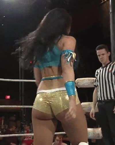 Santana Garrett is so fucking hot [5 MIC]
